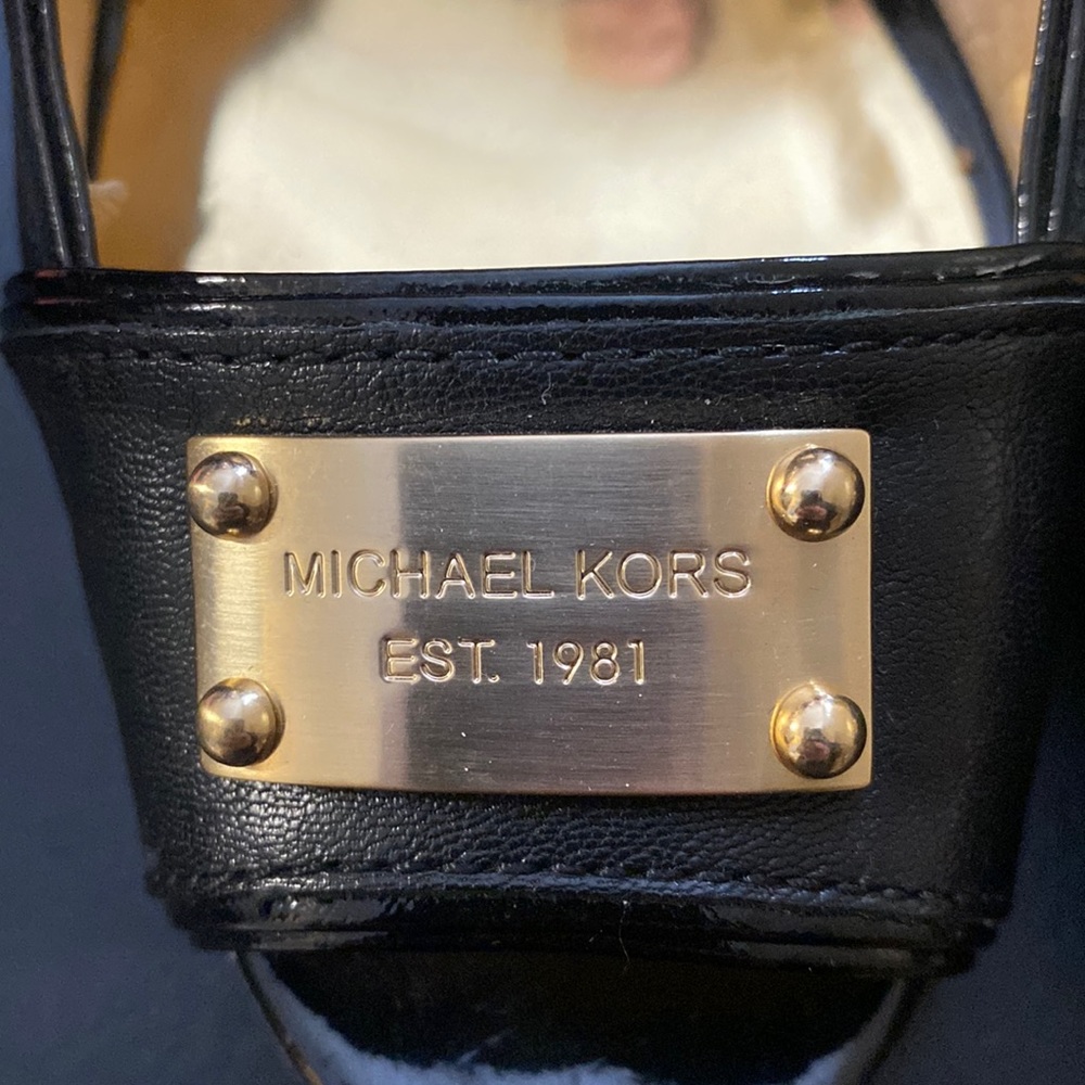 MICHAEL KHORS GOLD PLATE HEELS SIZE 9M